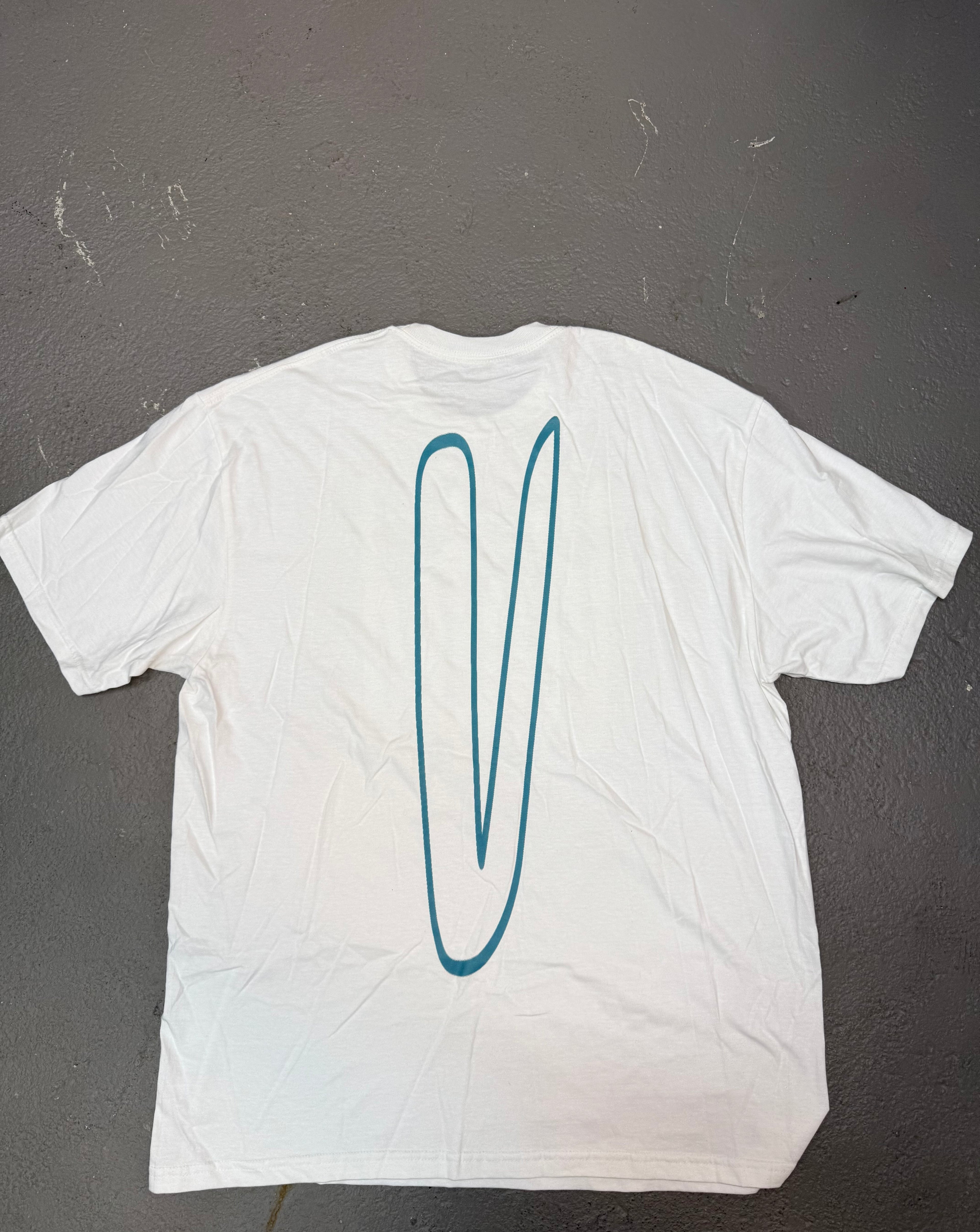 M/L approximately Vinted Sample Tee
