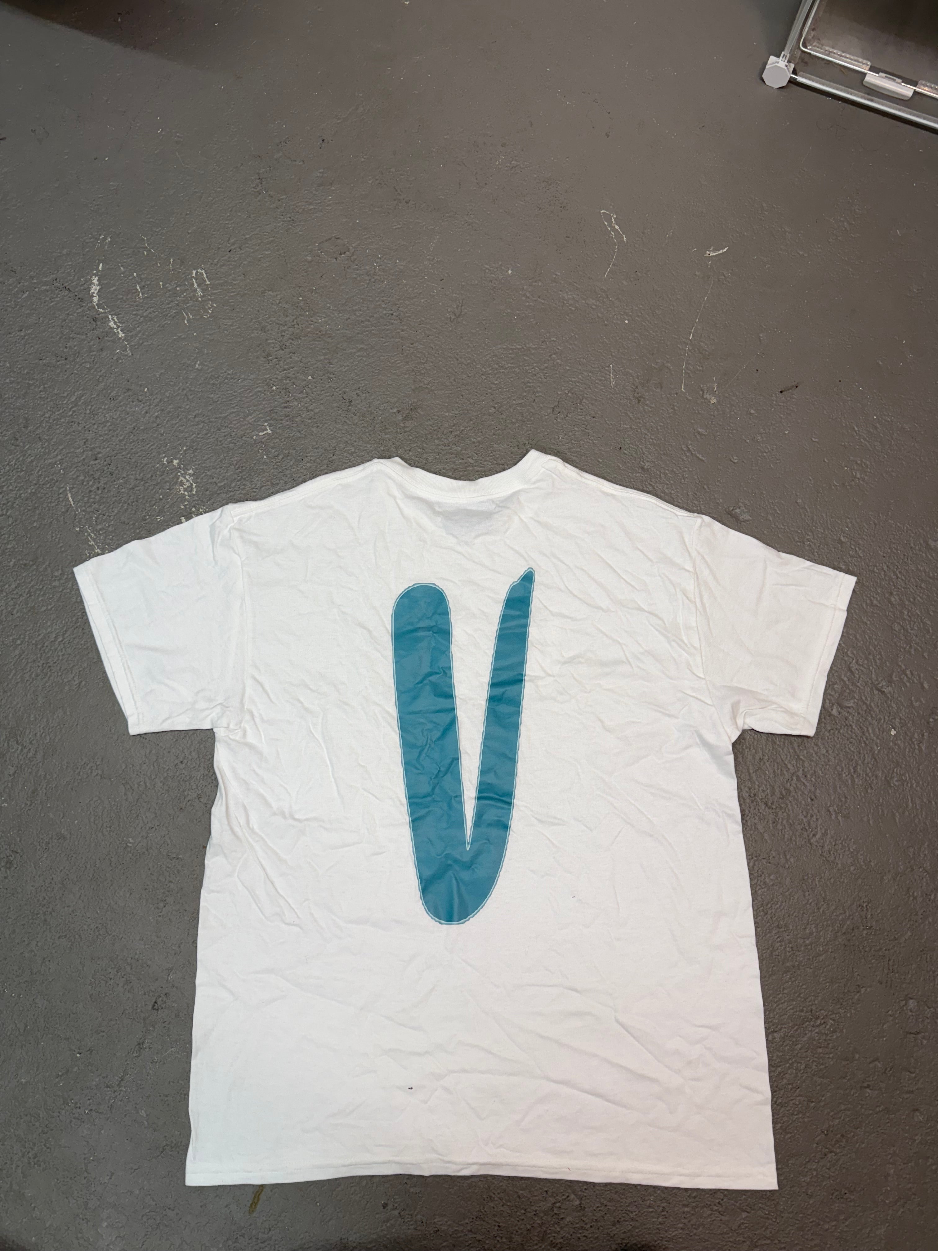 Different sizes Vinted Tee